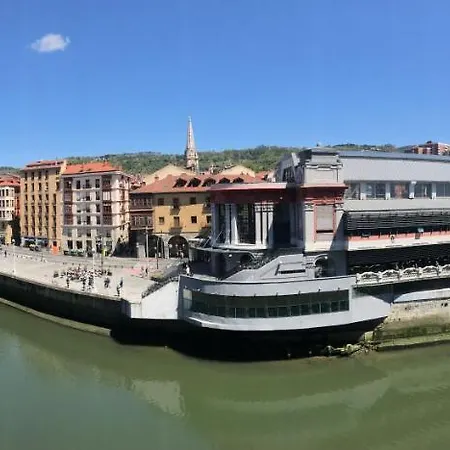 Old Town & River ビルバオ